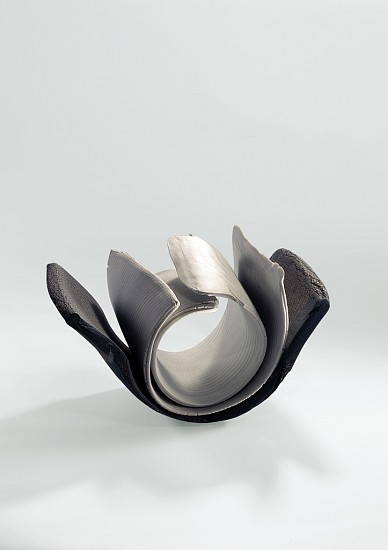 Aline Favre, Untitled
2007, Raku & porcelaine